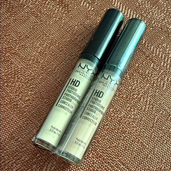 NYX HD Studio Photogenic Concealer - Fair and Sand - Picture 1 of 3